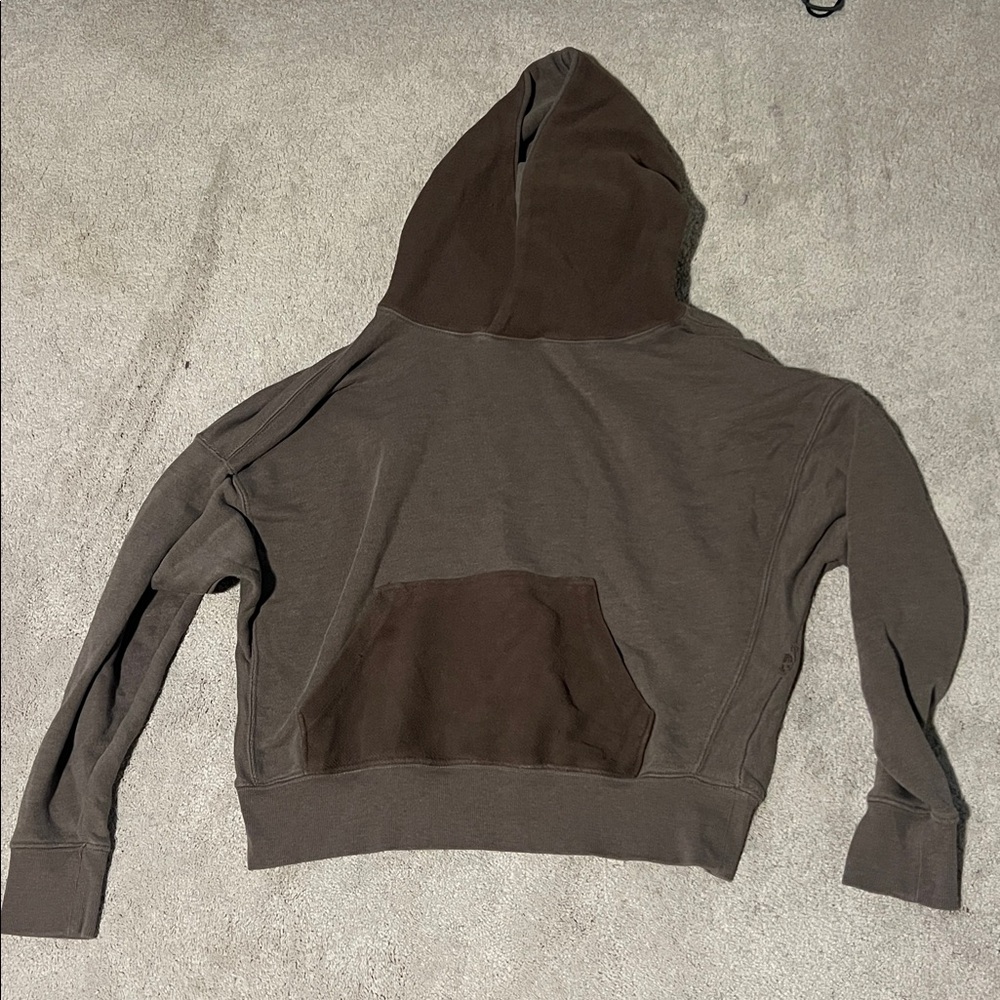 Size large brown color block hoodie